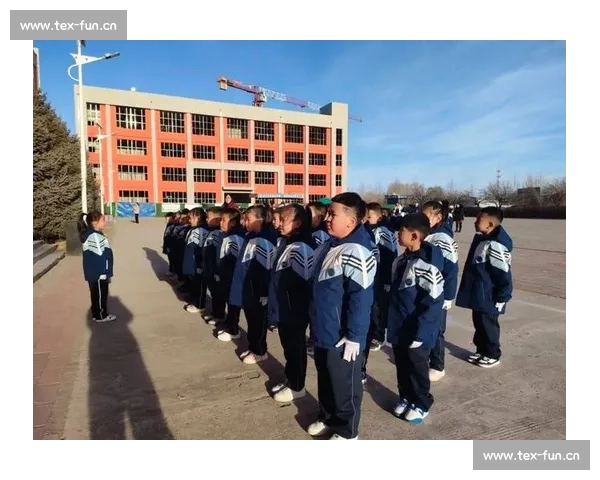 队列队形竞赛:展现团队协作与默契的全新竞技体验